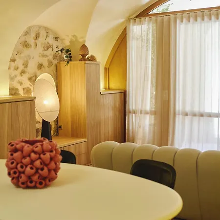 Διαμέρισμα Hypercentre, Superbe Dans Ancienne Ecurie Du Xviiie Siecle