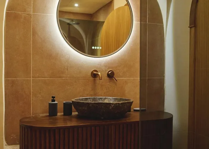 Hypercentre, Superbe Dans Ancienne Ecurie Du Xviiie Siecle