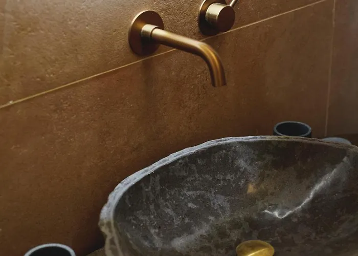 Hypercentre, Superbe Dans Ancienne Ecurie Du Xviiie Siecle Daire